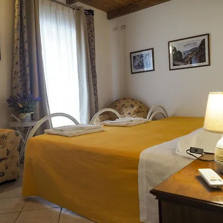 La Vecchia Montagna Couette-café 3*