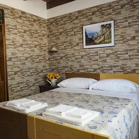 Bed & Breakfast La Vecchia Montagna Nebida